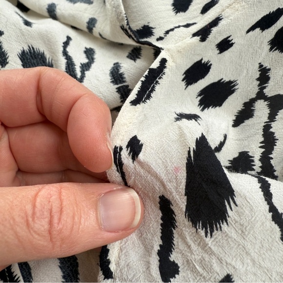 RAILS Whitney Print Shirt | Ivory Animal Mix | Button Down | Size Small | Flawed - Picture 4 of 7